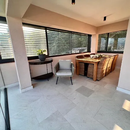The Penthouse Apartman